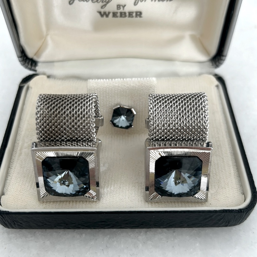 Cuff links and tie pin